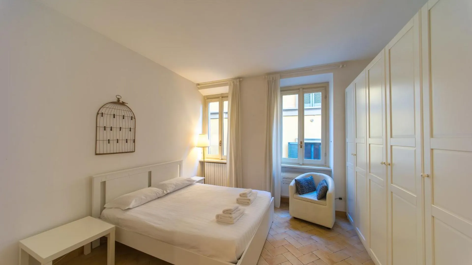 Disciplini Apartment A 5 Min Dal Duomo Milaan