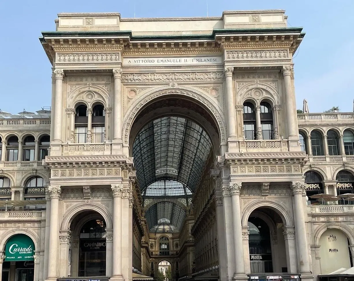 Disciplini Apartment A 5 Min Dal Duomo Milaan