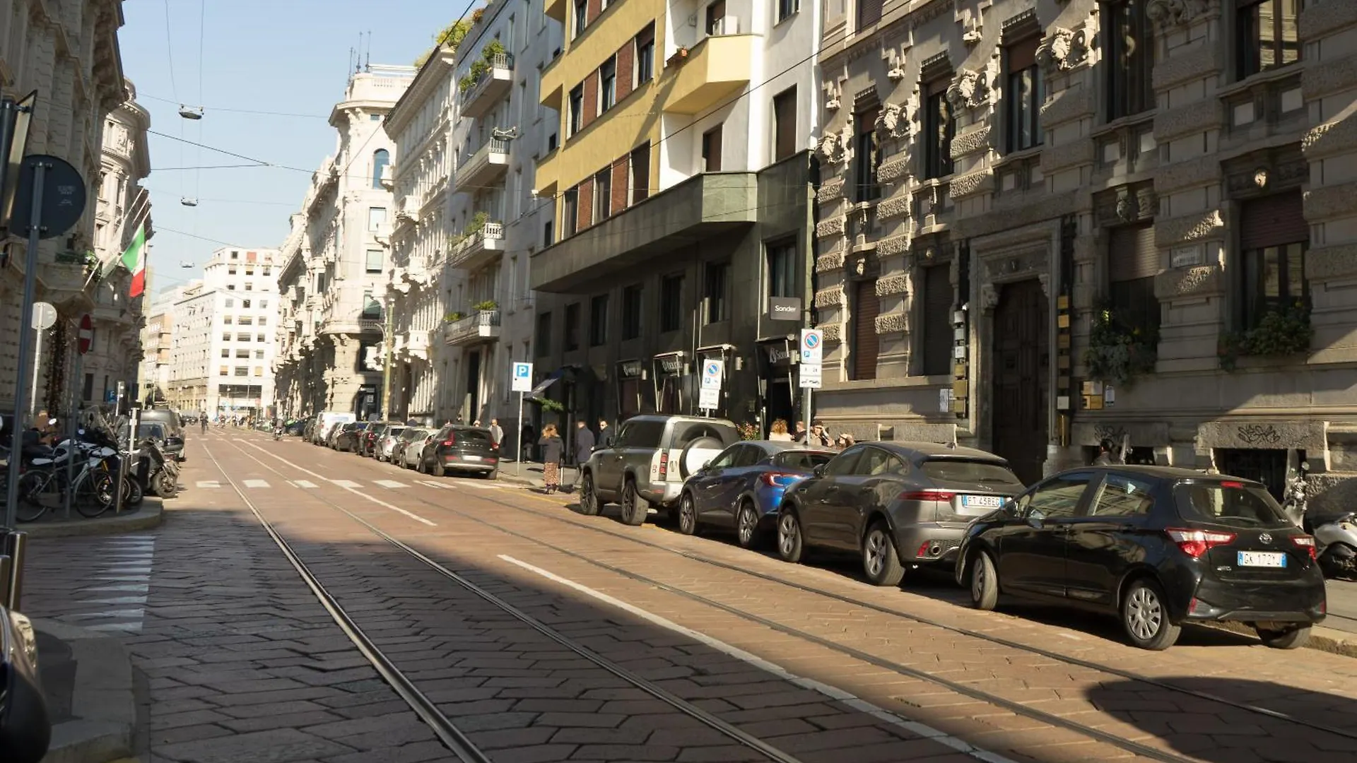 Disciplini Apartment A 5 Min Dal Duomo 米兰 0*,  意大利